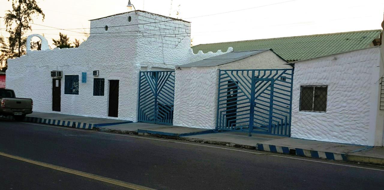 Bluebeach Salinas  Exterior photo